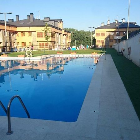 Апартаменти Apartamento Rapitan Хака Екстер'єр фото